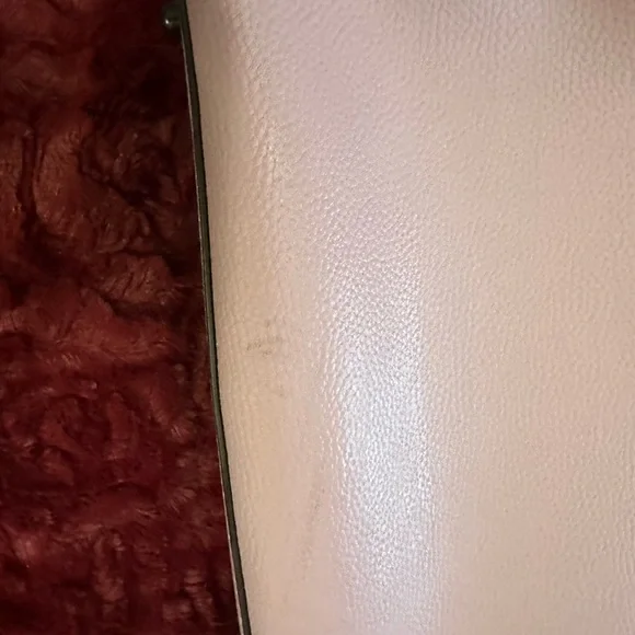 Elegant Lavender Coach Leather Shoulder Bag C2590 - Picture 4 of 11